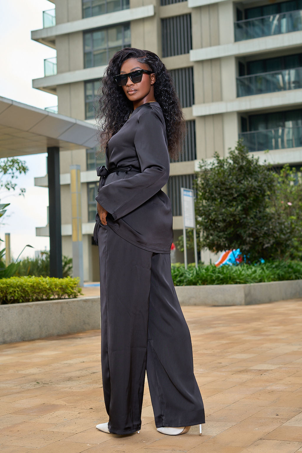 NOIRE TWO PIECE SET