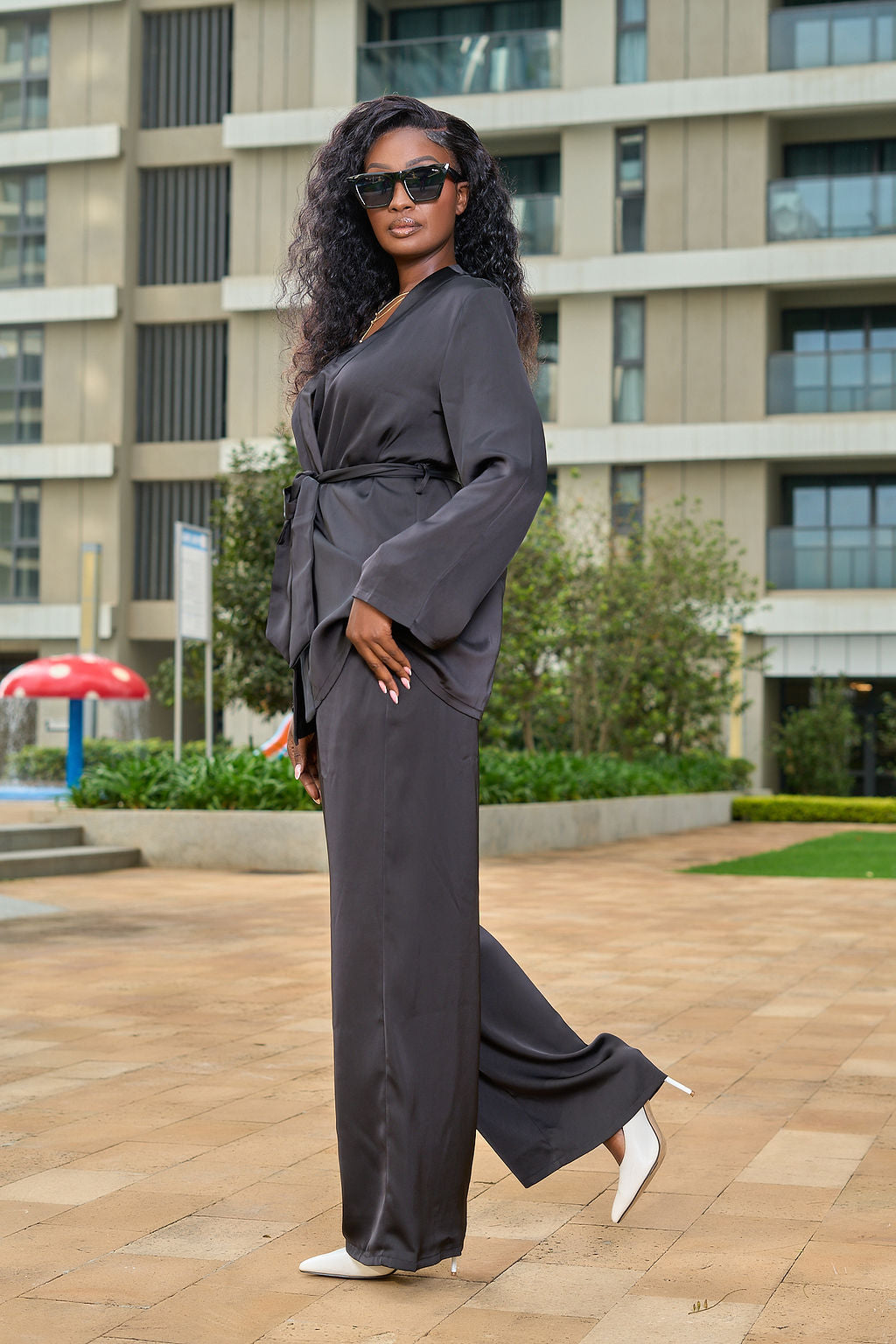 NOIRE TWO PIECE SET