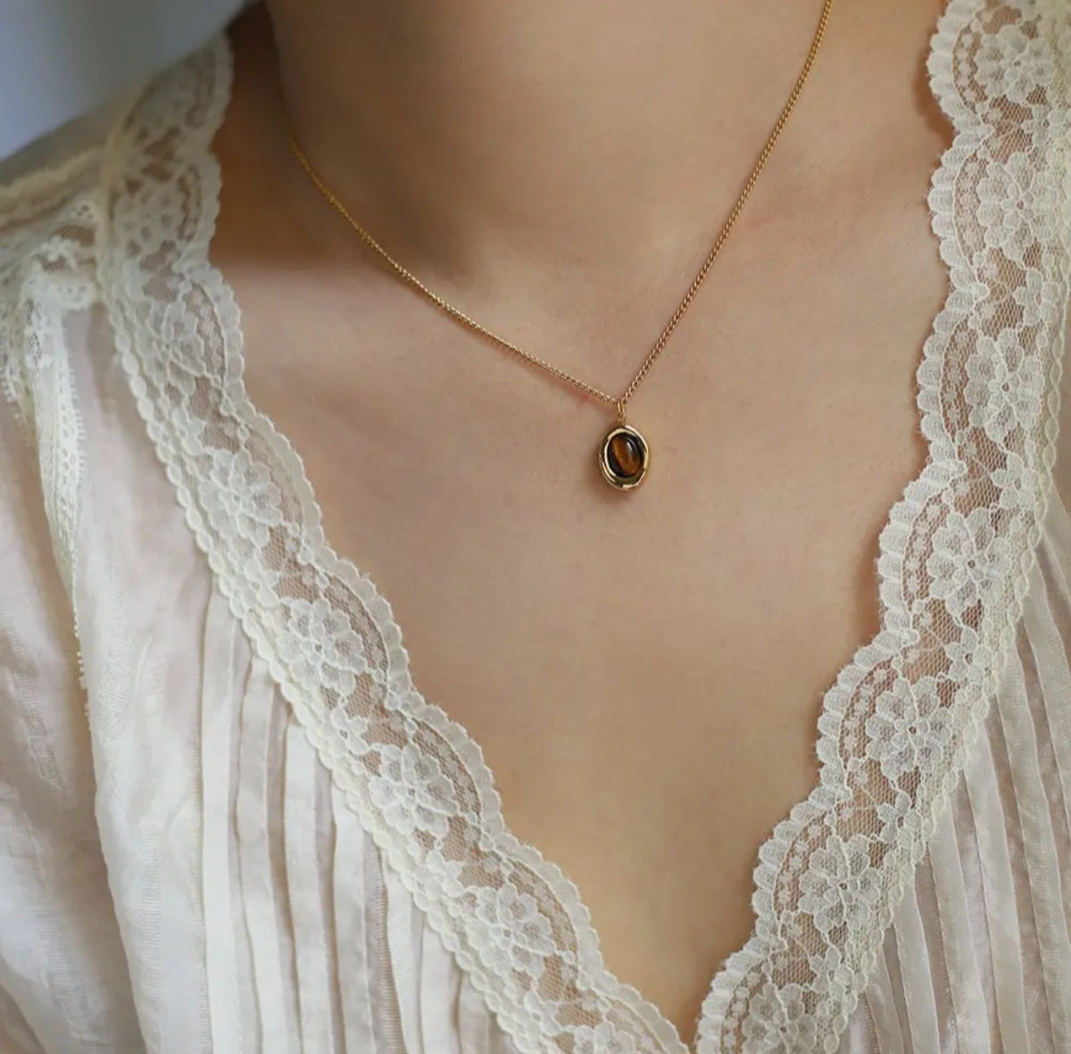 MACHI NECKLACE QND EARRINGS