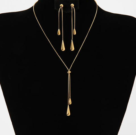 AB NECKLACE AND EARRINGS