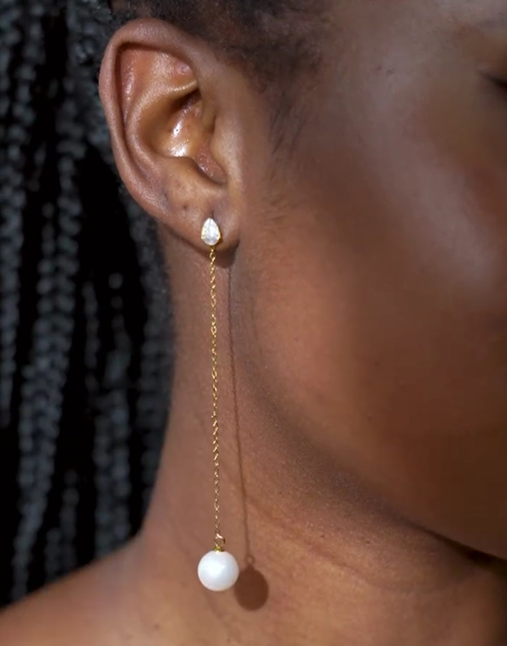 NAILA DROP EARRINGS