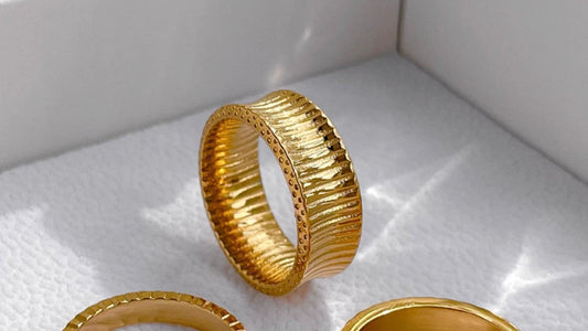 Wanjiru ribbed ring