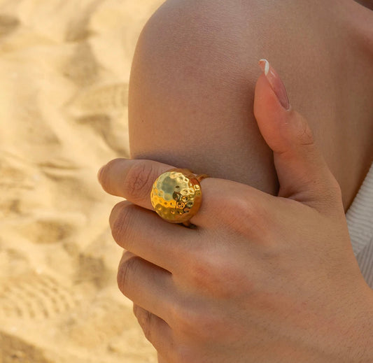 Amina Rind RINGS – MATI