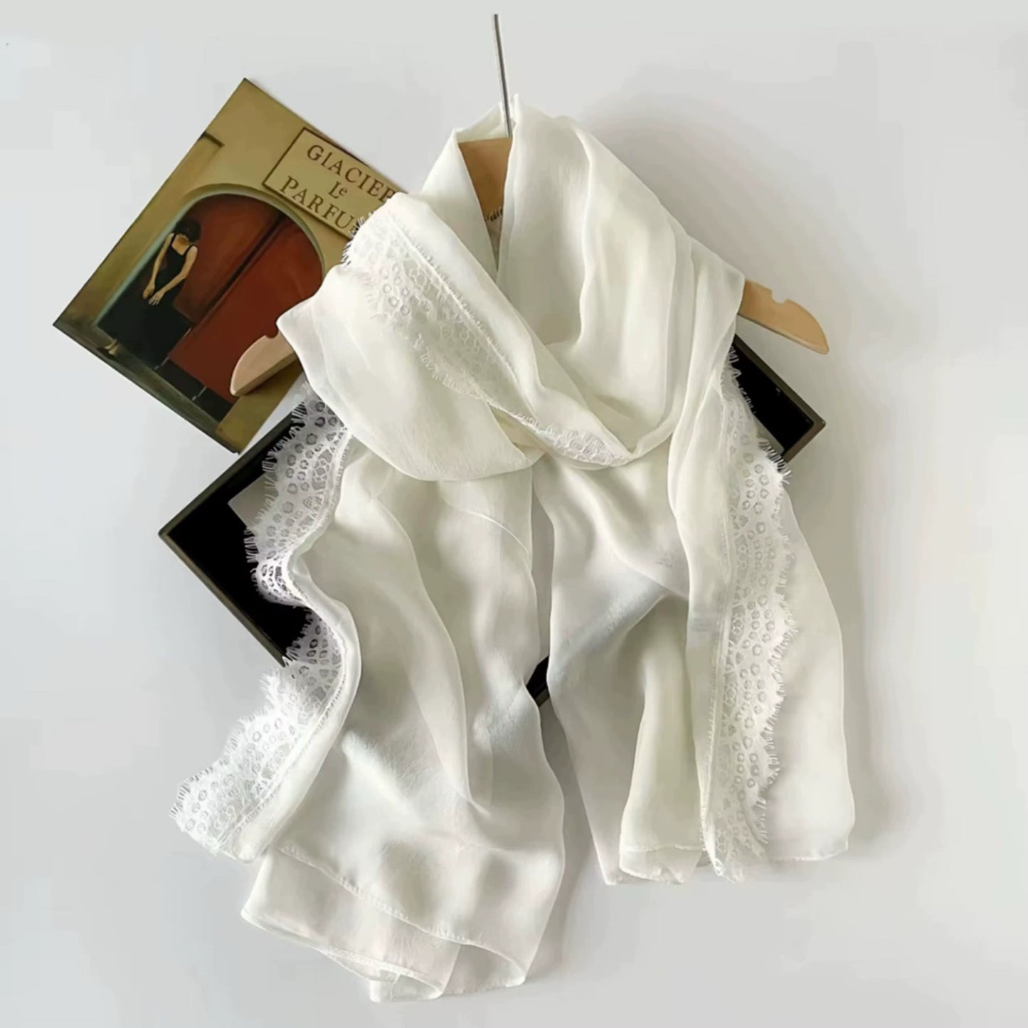 The Élan Lace Scarf