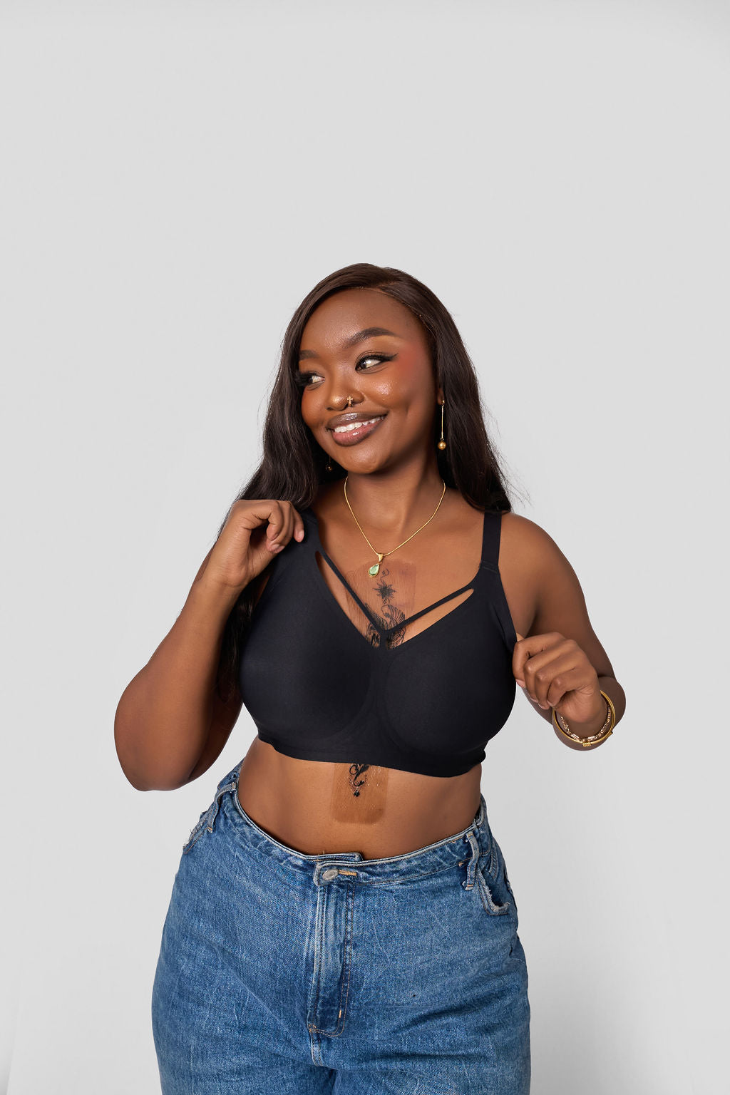 MATI V-NECK BREATHABLE BRA