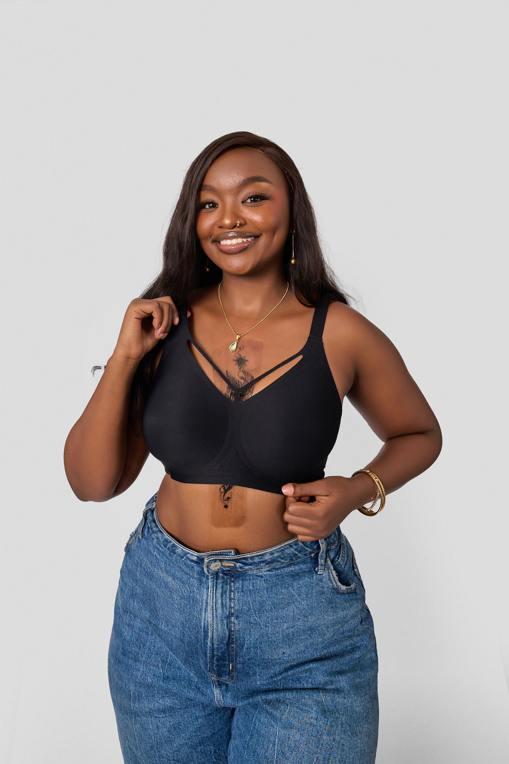 MATI V-NECK BREATHABLE BRA
