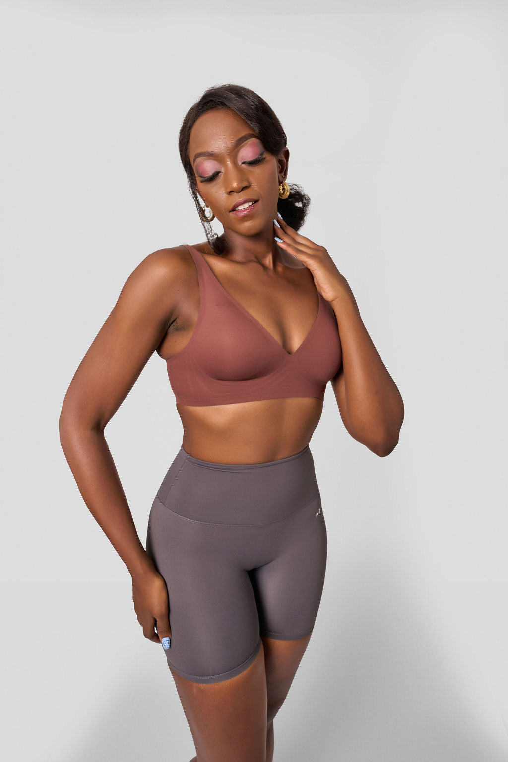 SEAMLESS WIRELESS PUSH UP BRA
