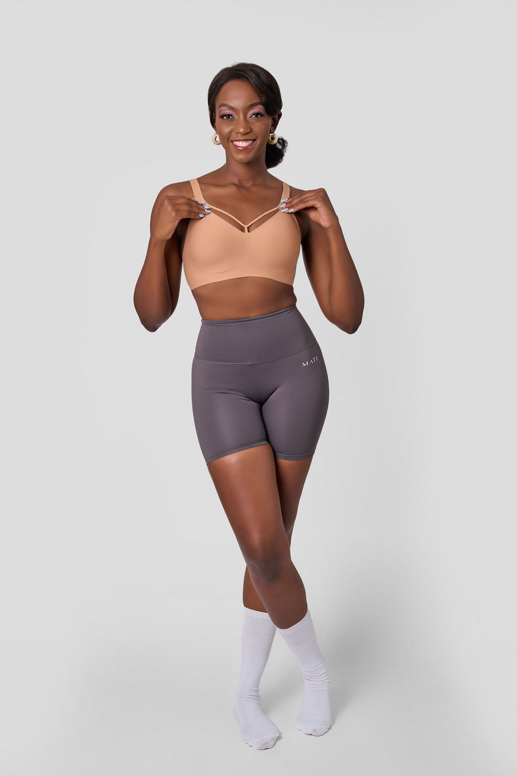 MATI V-NECK BREATHABLE BRA
