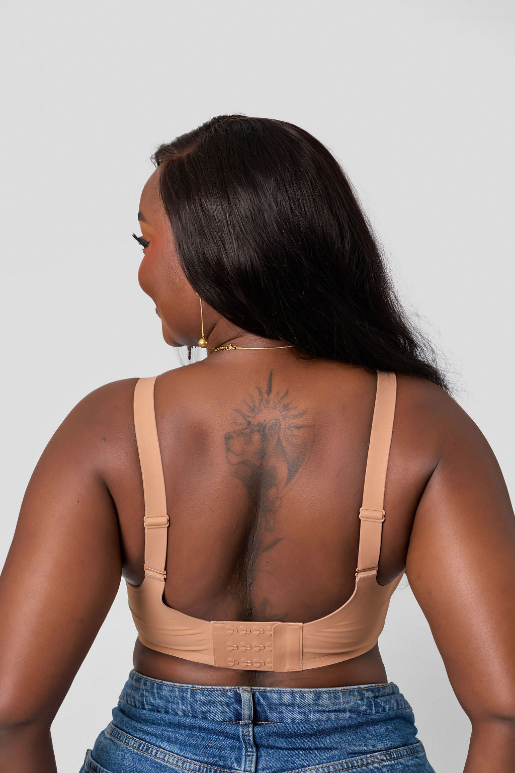 MATI V-NECK BREATHABLE BRA