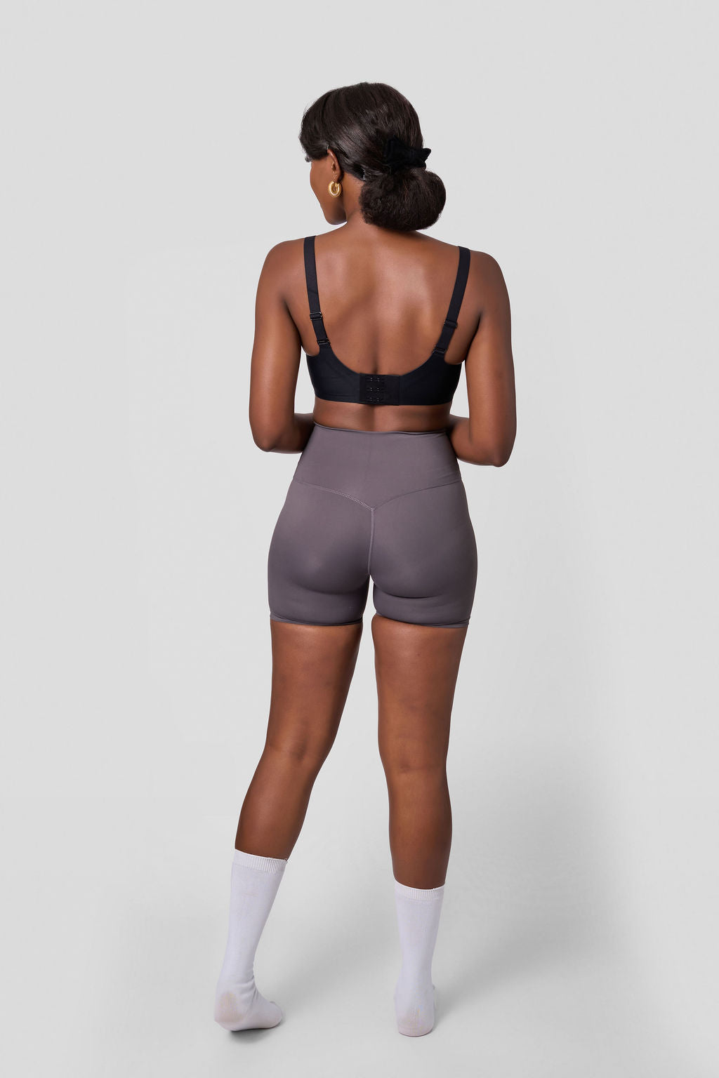 MATI V-NECK BREATHABLE BRA