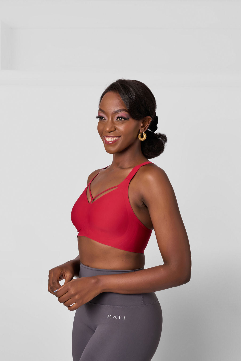 MATI V-NECK BREATHABLE BRA