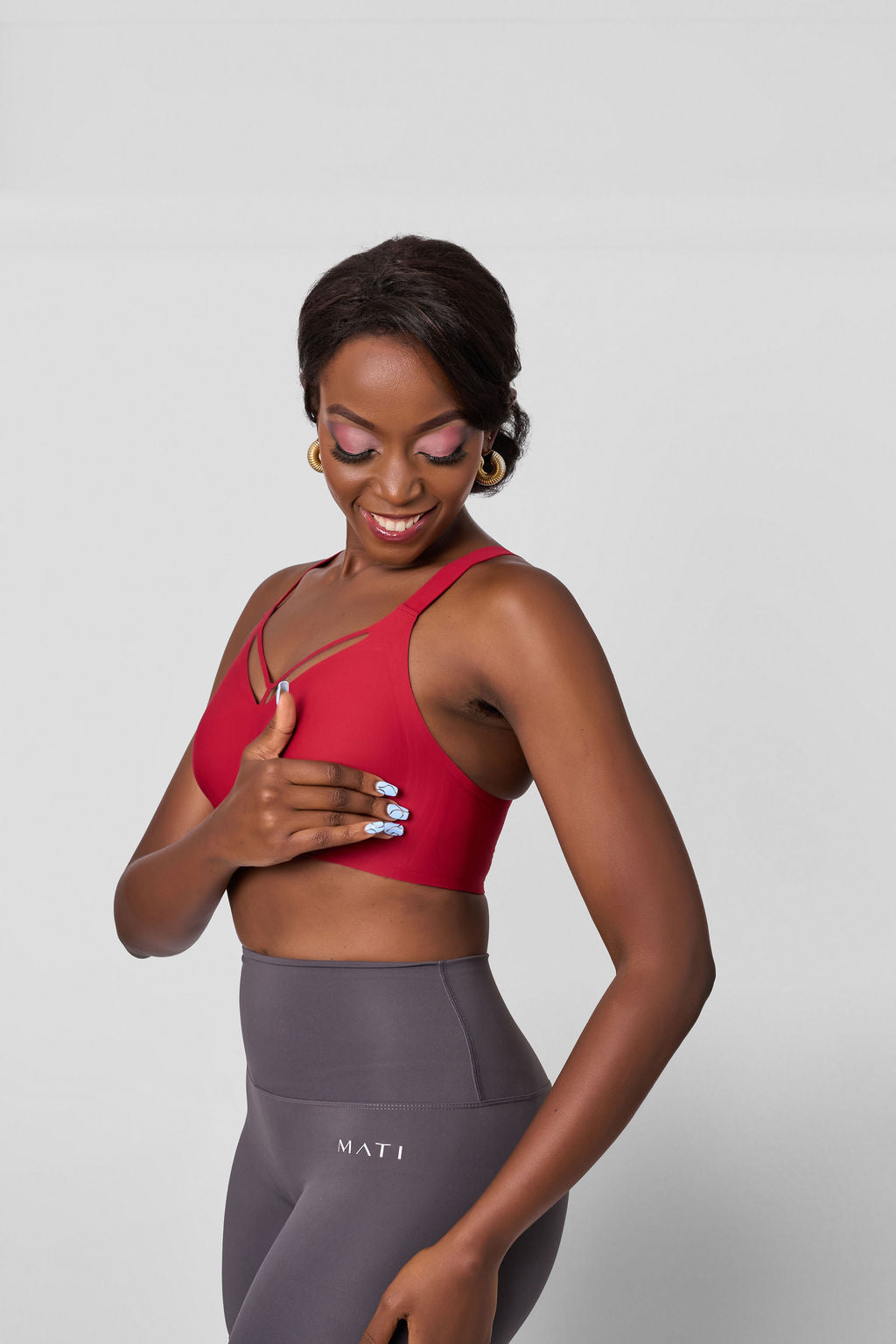 MATI V-NECK BREATHABLE BRA
