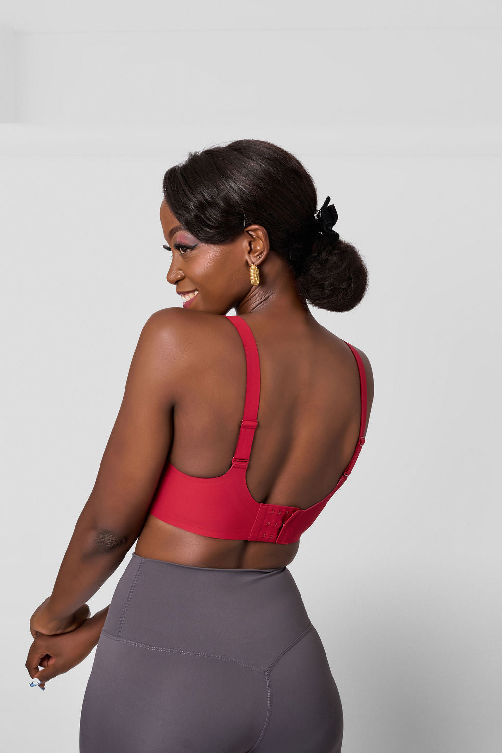 MATI V-NECK BREATHABLE BRA