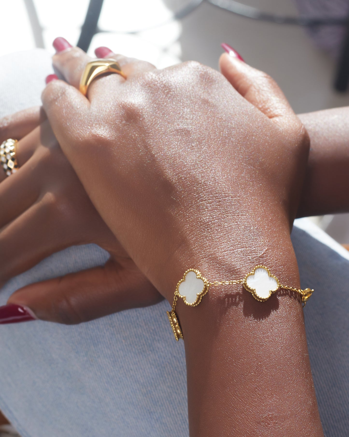 Clover pendant bracelet